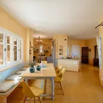 Niki Villa
